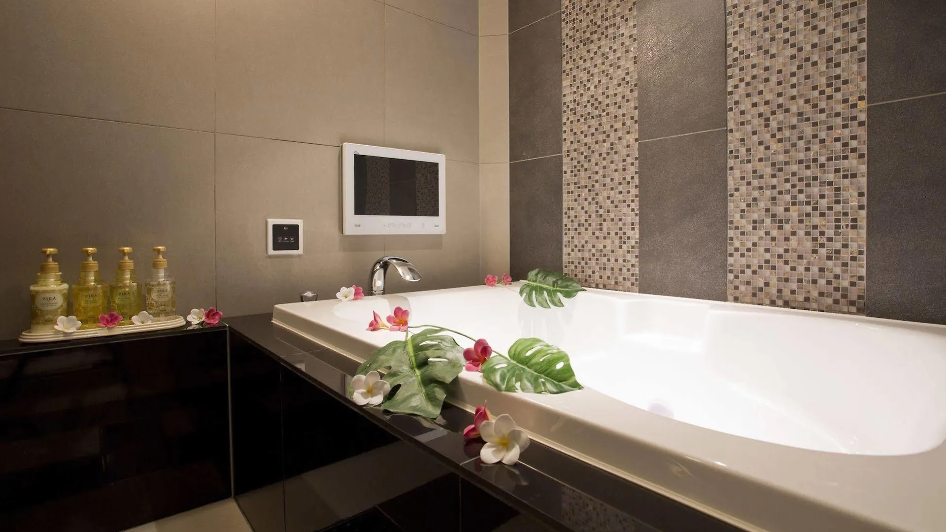 Hotel And Spa Lotus Modern (Adults Only) Kyoto