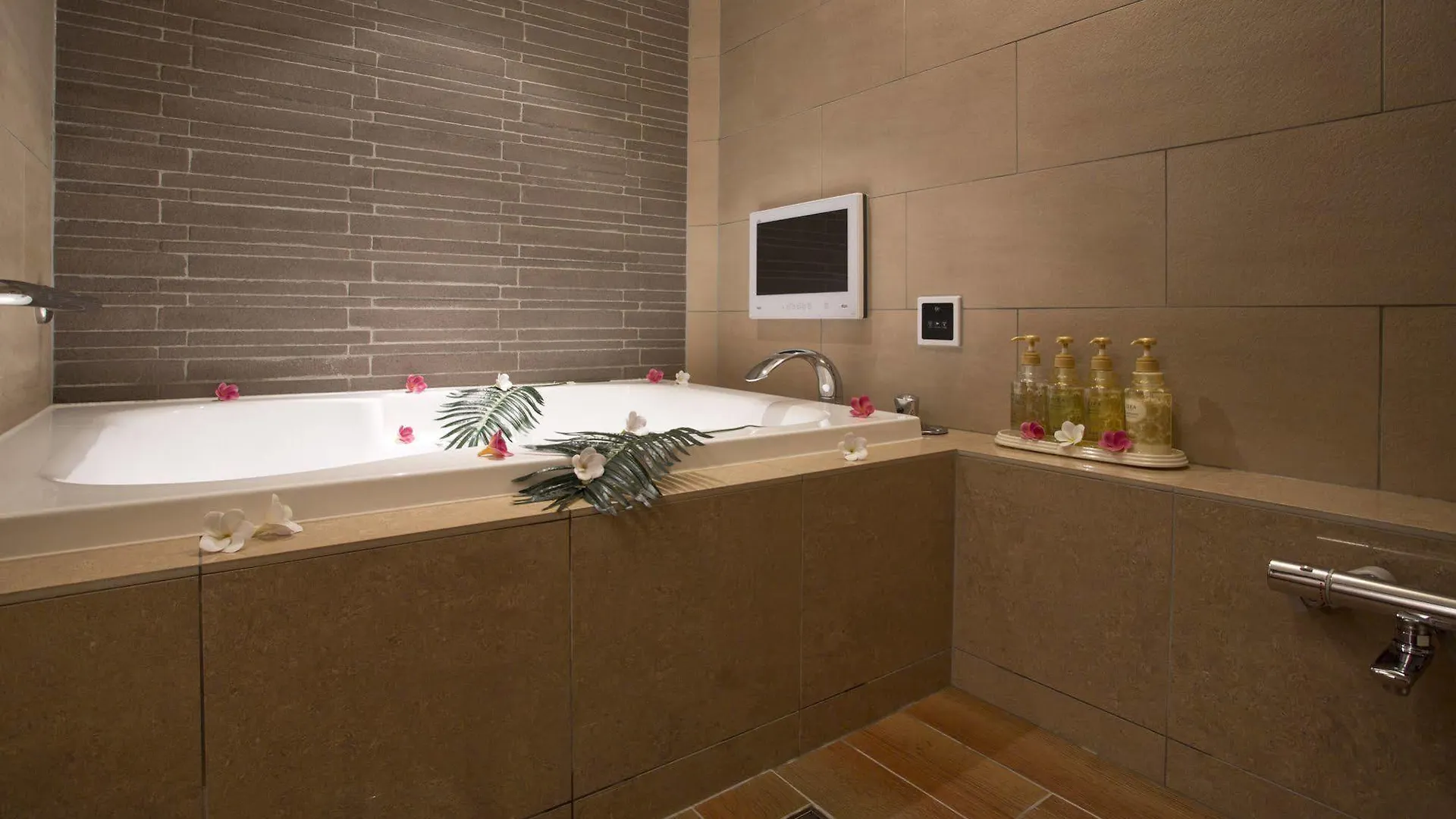 Hotel And Spa Lotus Modern (Adults Only) Kyoto